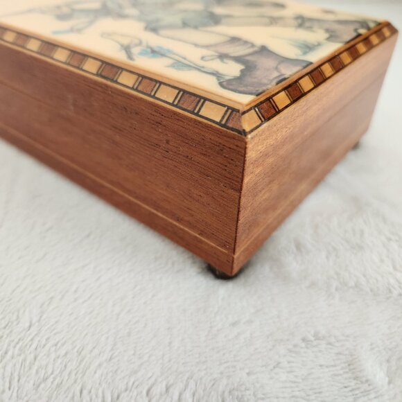 Hummel The Happy Wanderer Music Jewelry Box Made in W. Germany - Picture 4 of 14